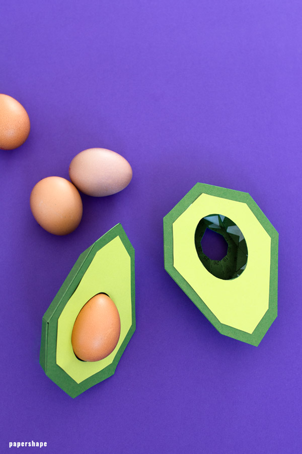 DIY Eierhalter basteln aus Papier als Avocado mit Osterei als Kern #bastelnmitpapier #avocdao #osternest #eierhalter